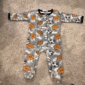 Designer Baby Steps Gray and Orange Sports Footie